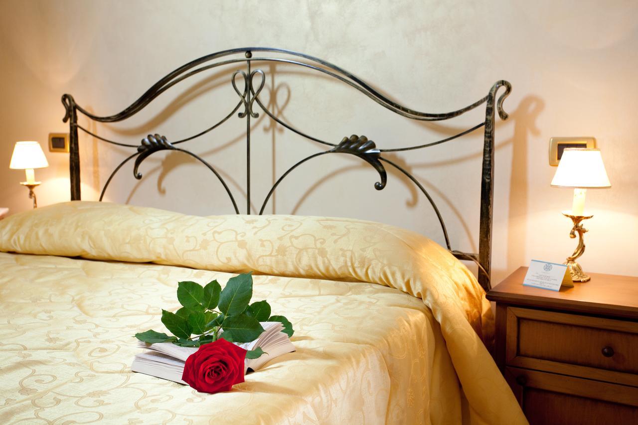Hotel Villa Torre Antica Atena Lucana Bagian luar foto